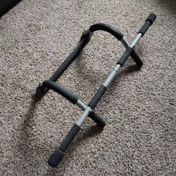 Pull up bar