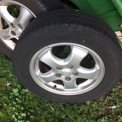 Ford Taurus Tires