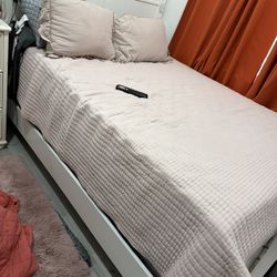 Full Bed Includes  Mattress 