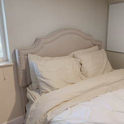 Safavieh Full Headboard with Metal Bed Frame