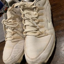 Mizuno Womens Size 7.5 9 Spike Swift Fastpitch Cleats