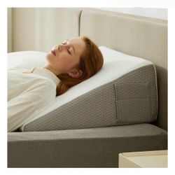 Wedge Pillow