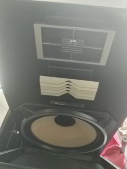Mitsubishi speakers