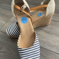 White Mountain Mamba Navy White Striped Espadrille Wedge Sandals Sz 7.5 New