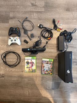 XBOX 360 BUNDLE  - CONTROLLER, GRAND THEFT AUTO, FIFA 15