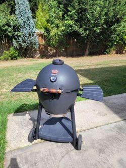 AKORN Charcoal and smokers grill
