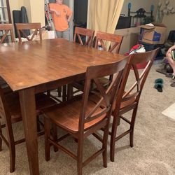 Dinneing Room Table  Counter Hight