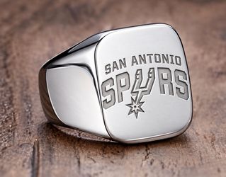 Spurs Ring