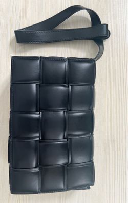 ZooLLyn Woven Padded Crossbody Black Purse