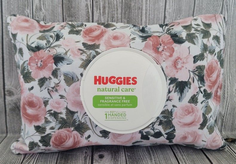 Paris Rose Huggies Wipes Cover 