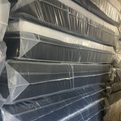 King Mattresses $ 199  Colchones En Venta 