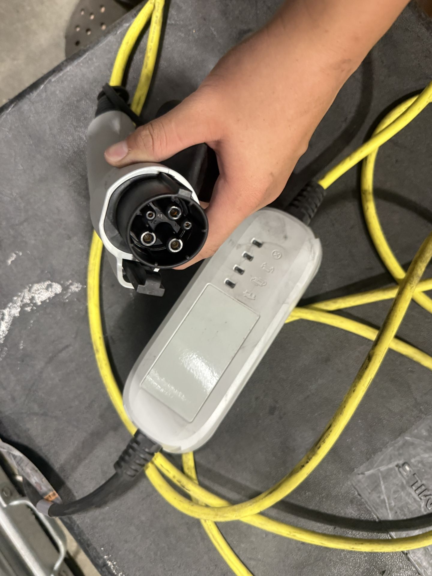 Volkswagen OEM Ev Charger Universal Type 1