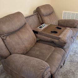 Manual Recliner Couch $250-Can Pickup Today