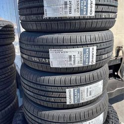 215/55R17 Set Of 4 Kumho Solus Ta31 New Tires 