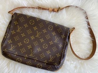Louis Vuitton Purse