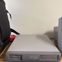 SunMicro System Work Station Sun Blade 150 / 1GB RAM / 80GB HD with Monitor PN17J0 and a Mouse 