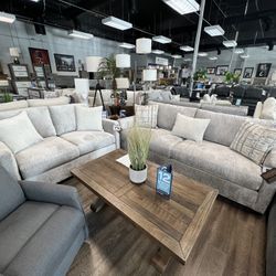 2pc Sofa & Love Seat Set