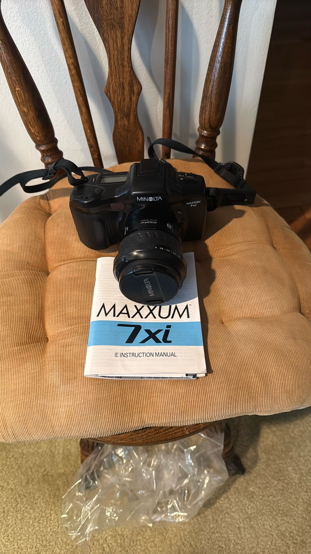 Minolta Maxxum 7xi Camera In Mint Conditions.