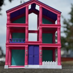 Doll house
