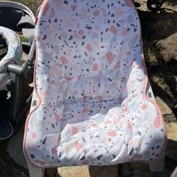 Like New Chair And Bath Chair 