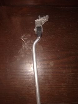 Bike kickstand