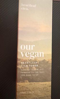our vegan Heartleaf Cica Toner 400ml