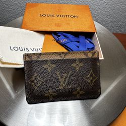 Reverse, Monogram Louis Vuitton Card Holder