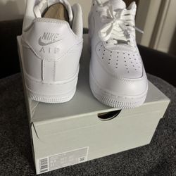 New Nike Air Force 1 07’ - white 