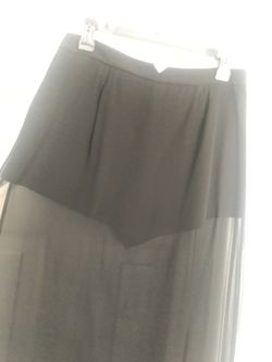 🔥🔥🔥BCBG SHORTS W/sheer skirt, size 4-6