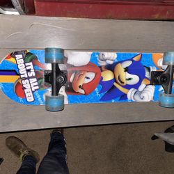 Sonic Skateboard
