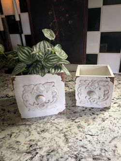 2 wooden planter Destressed boxes
