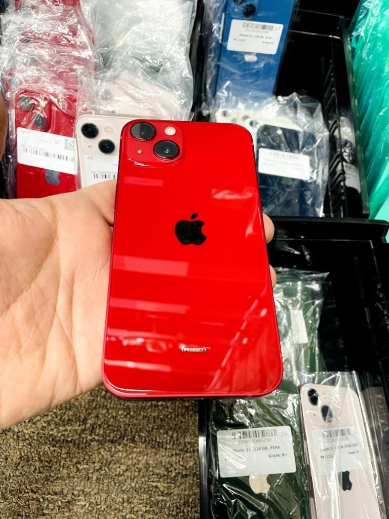 iPhone 13 Red