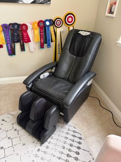 Black Leather Full Body Massage Chair