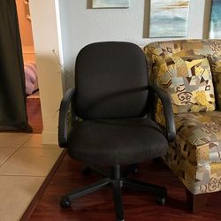 Black office chair
