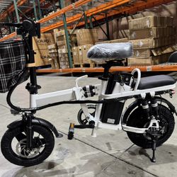 Folding electric bicycle