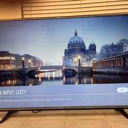 4K UHD Smart LED TV - 55" Class (54.6" Diag)