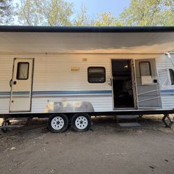 1995 Fleetwood Prowler