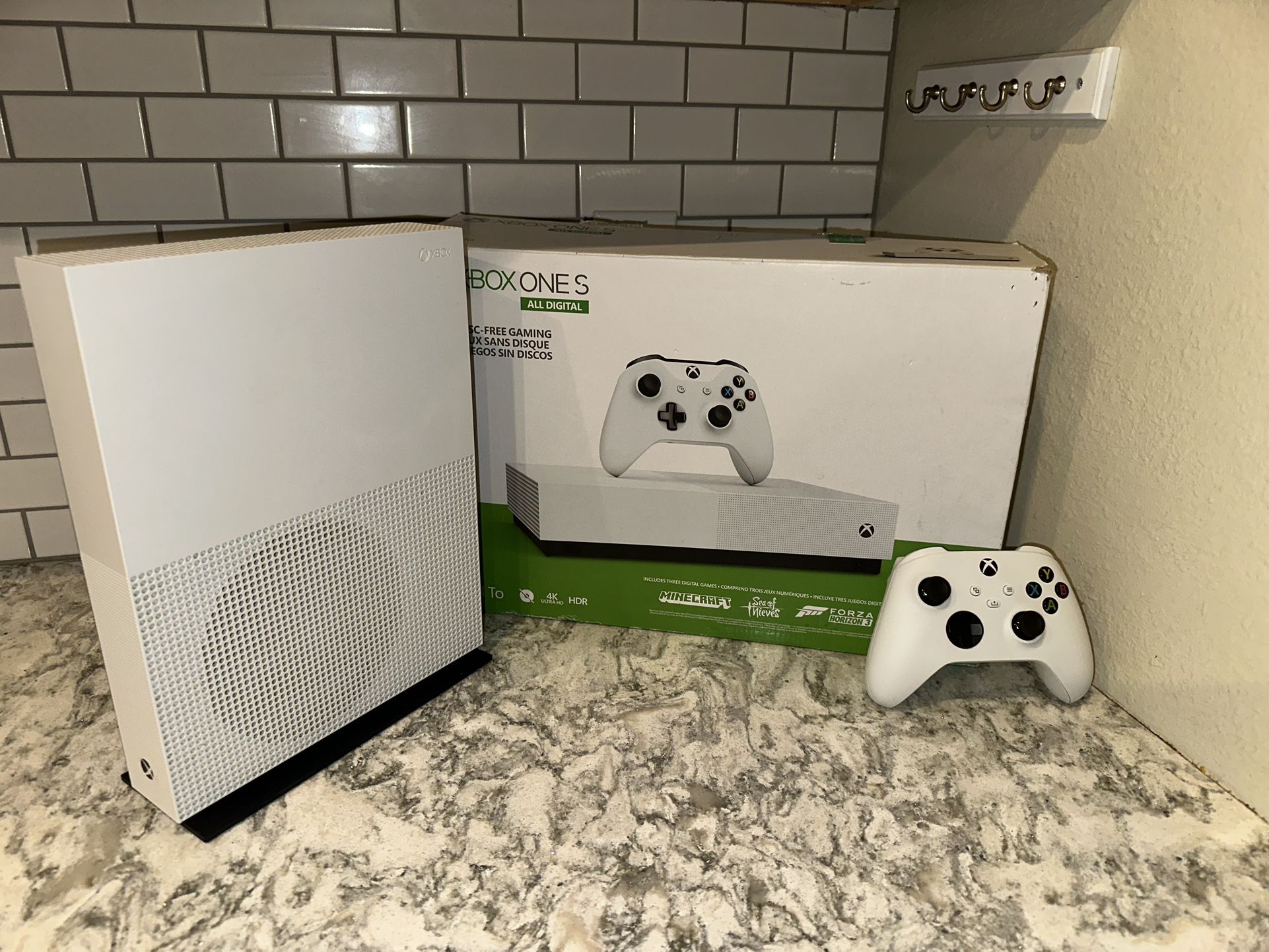 Xbox one S (all digital)
