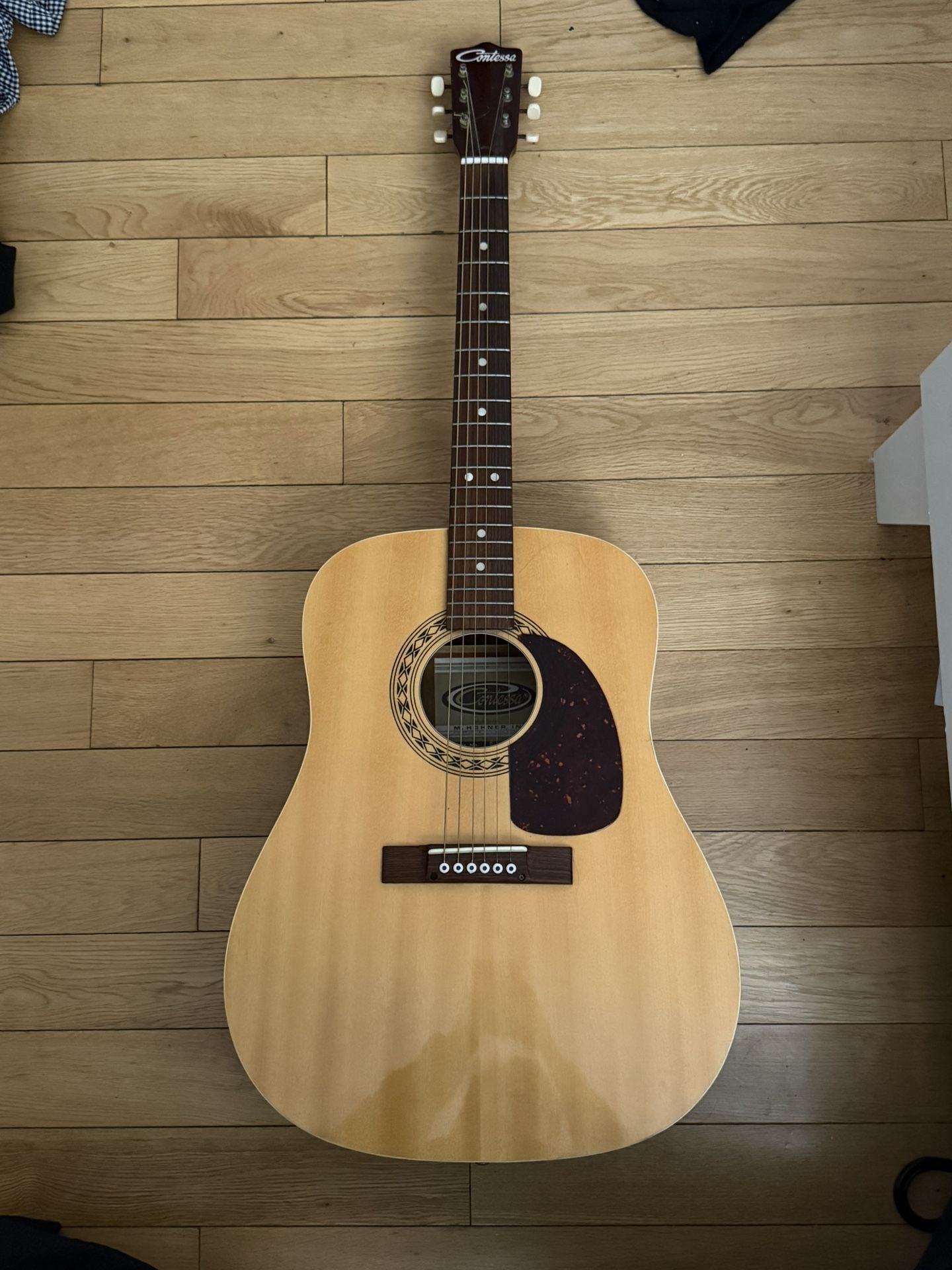 Contessa Acoustic Guitar