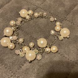 SilverTone Bracelet With Pearls And Crystals Beads