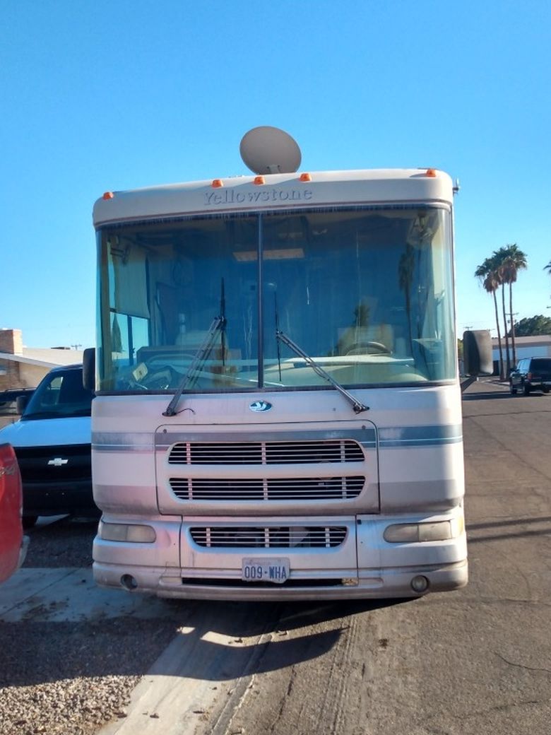 Photo Fleetwood Yellowstone Motorhome