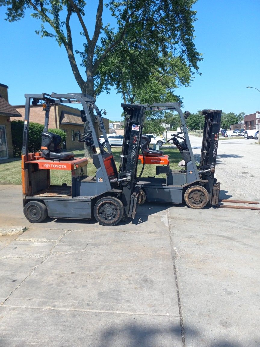 Toyota Electric Forklift