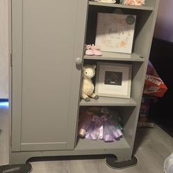 GRAY BABY Dresser