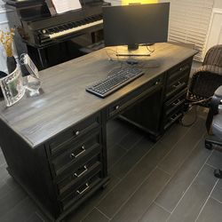 Computer Desk 