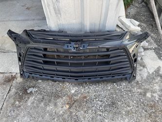 Genuine GM Chevy Chevrolet Front Grille