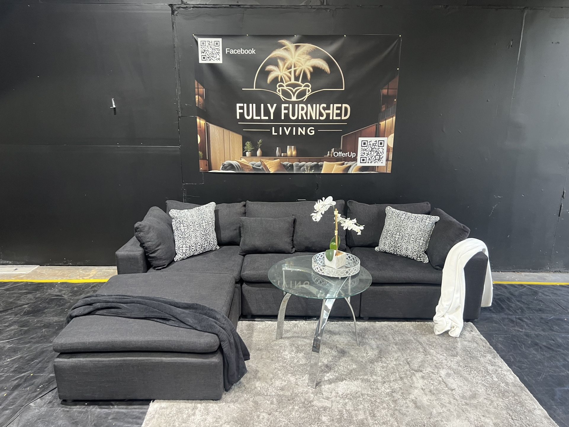 Sectional/couch/sofa, Charcoal Grey, 109x72, Delivery Available