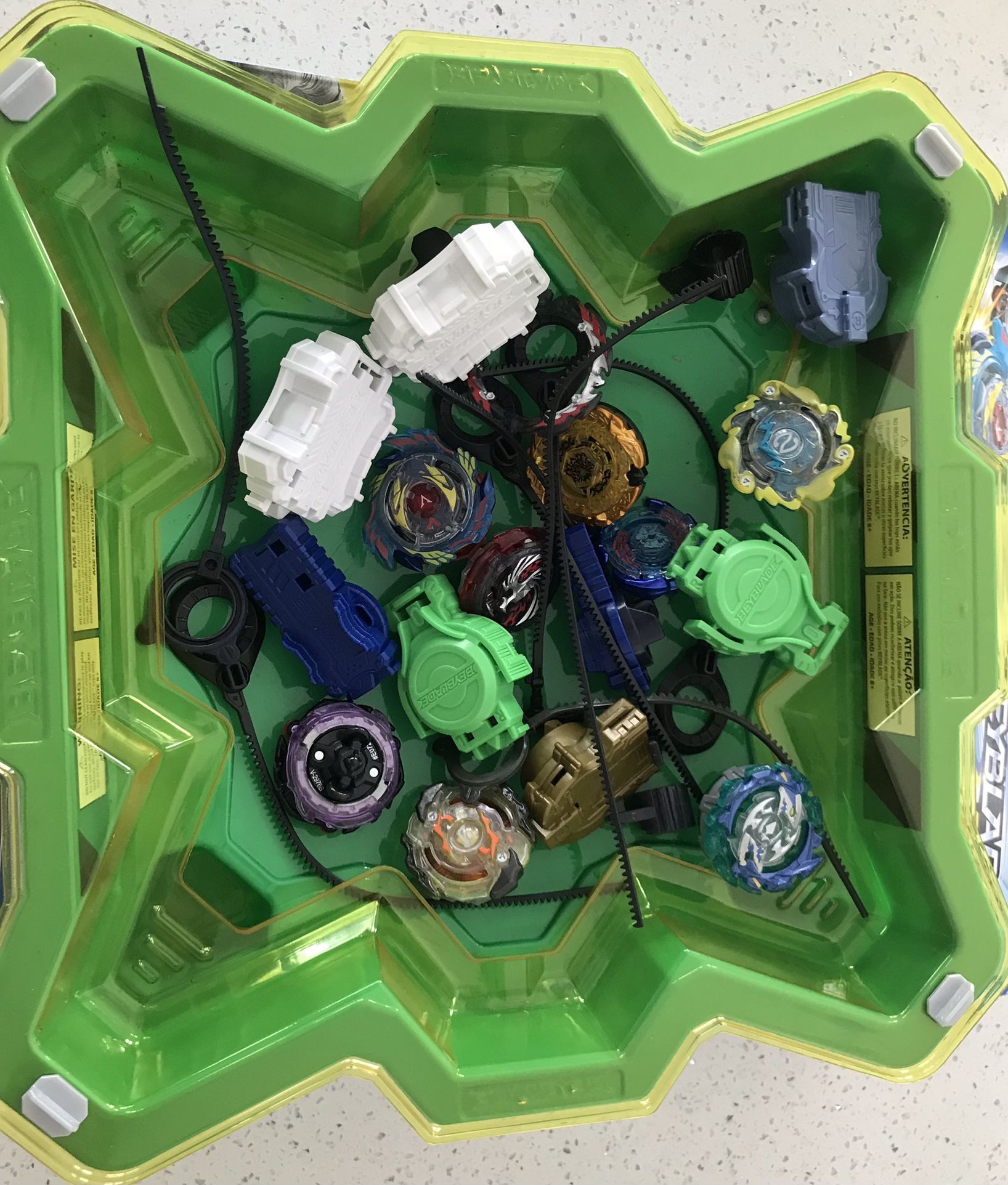 Pista de cheap beyblade burst evolution