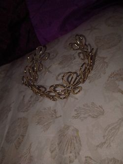 Gold Plated Flower Bracelet 