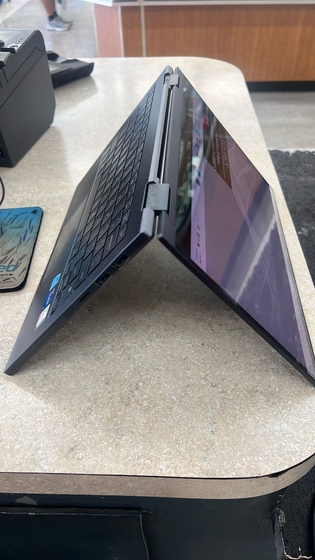 Samsung Touch And Flip Laptop