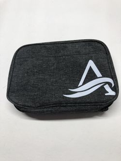 NWT Avalon Waterways Bag Holds Travel Electronics Earplug Charging Cord Pockets